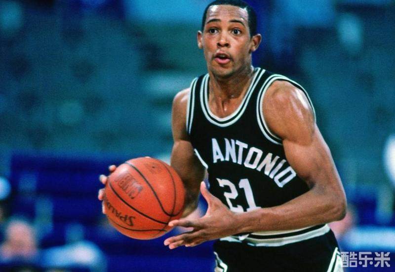 埃尔文·罗伯特森