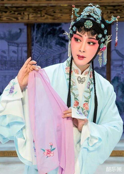 黄艳艳