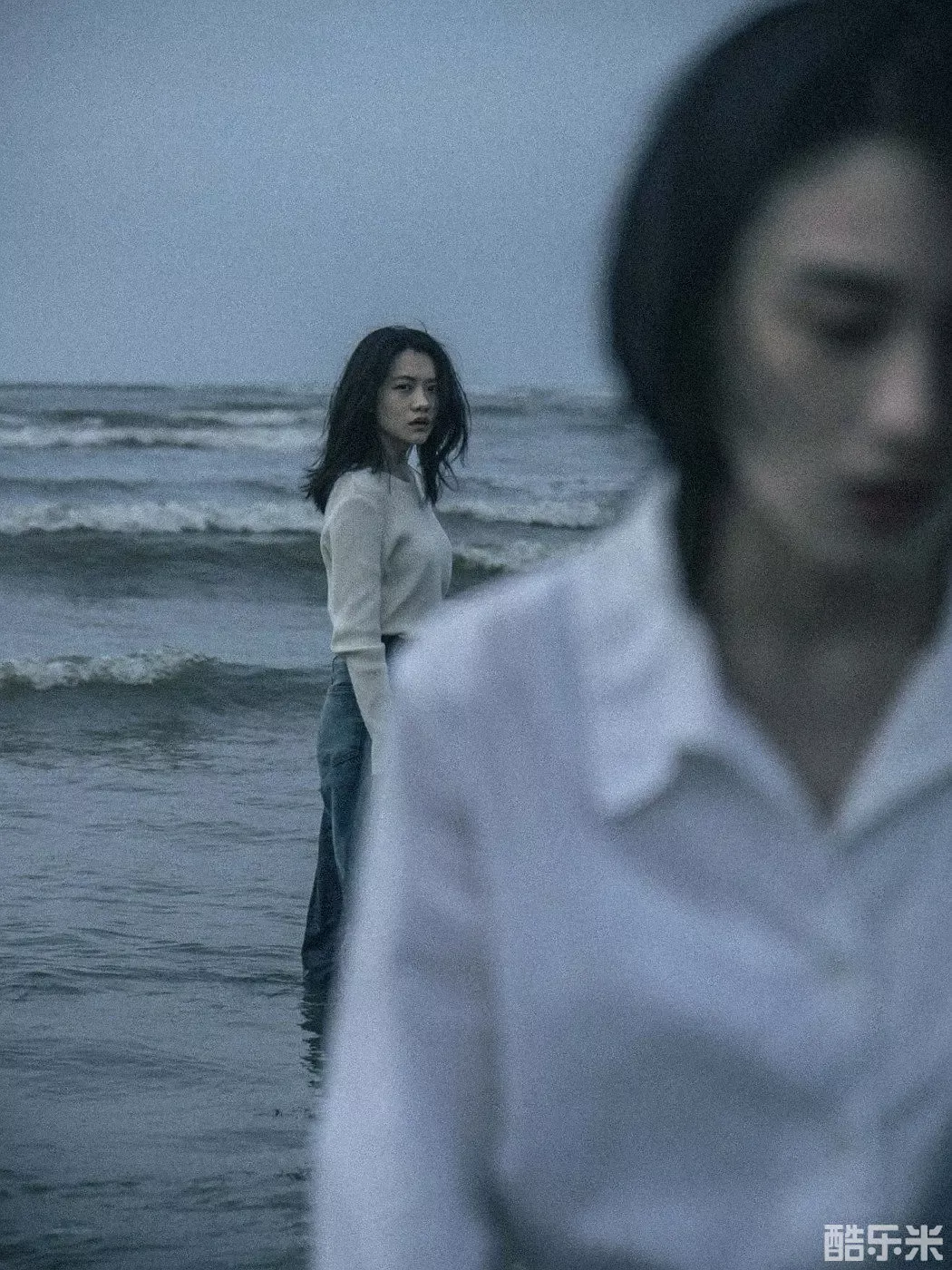 青春并不温柔