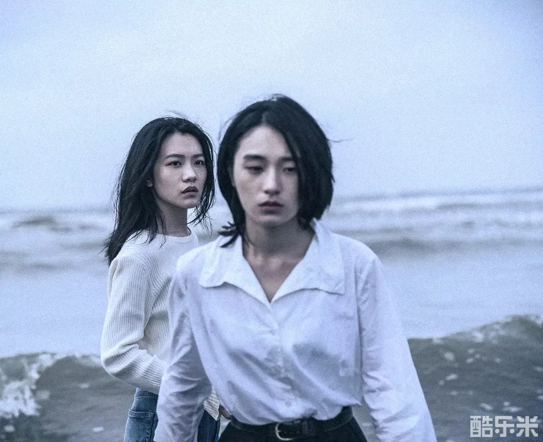 青春并不温柔