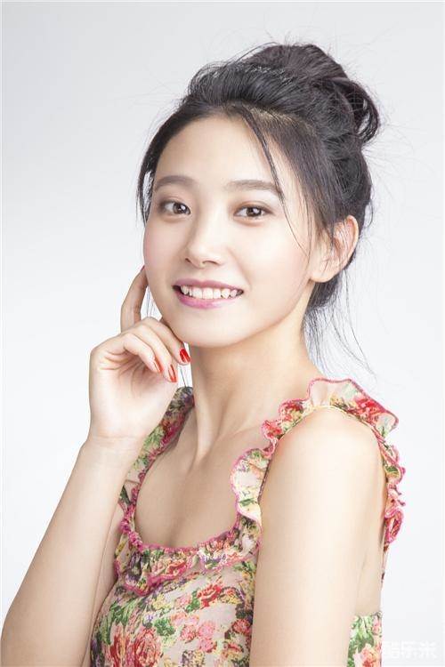满昱彤