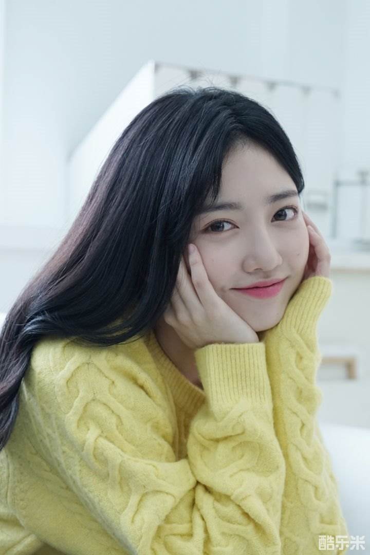 金智仁