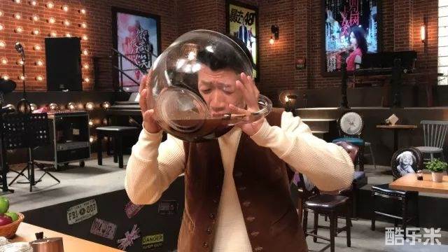 疯狂剧团
