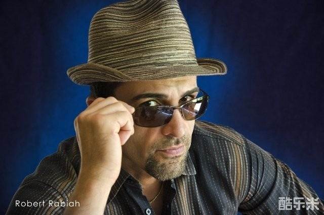 罗伯特·拉比亚