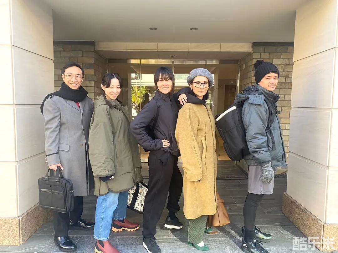 入侵者们的晚餐